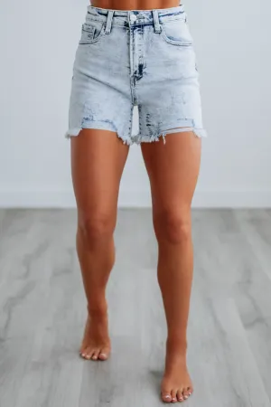 Maddie Risen Shorts - Light Wash