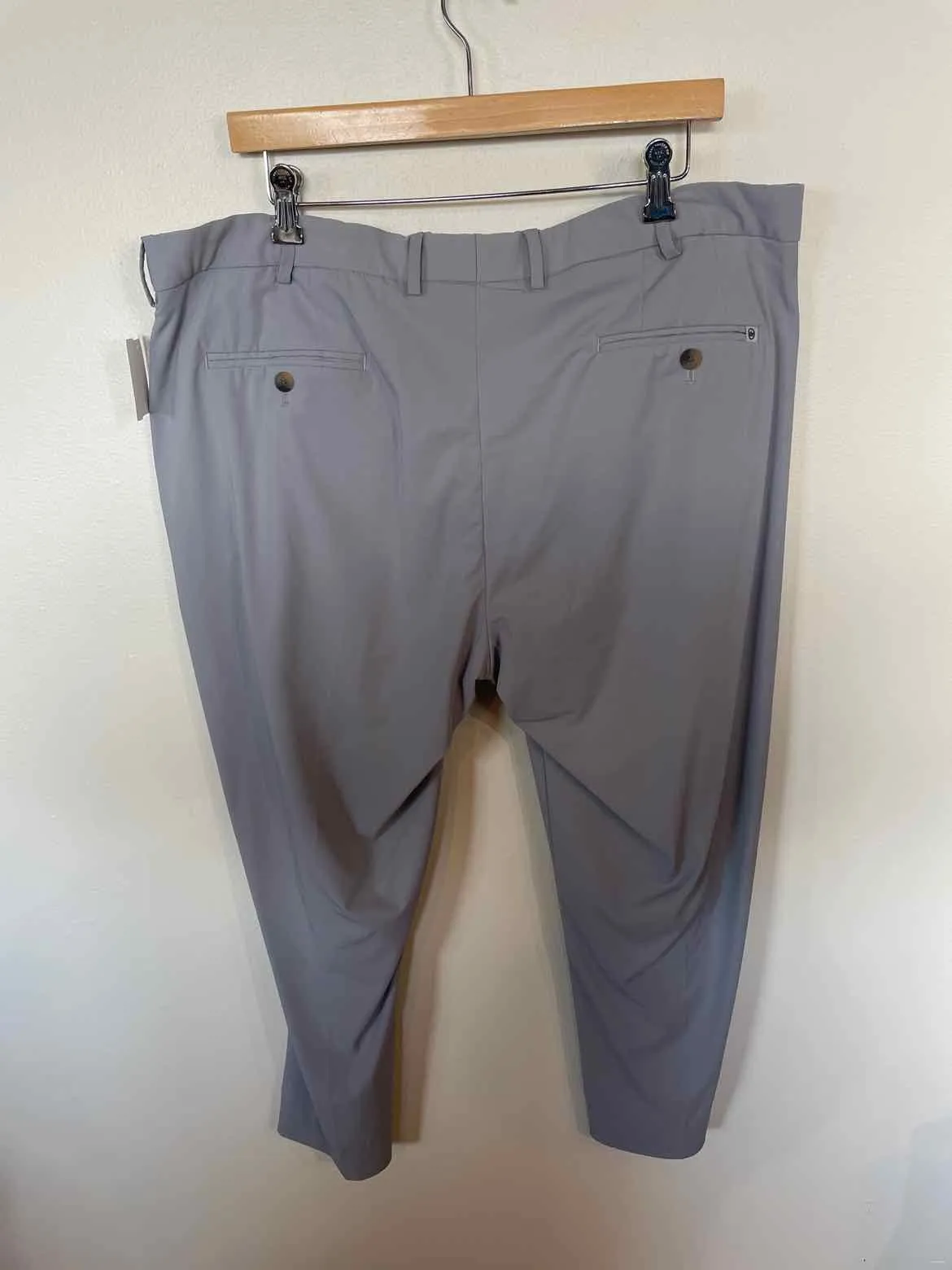 Size 40X24  Peter Millar Men's Pants